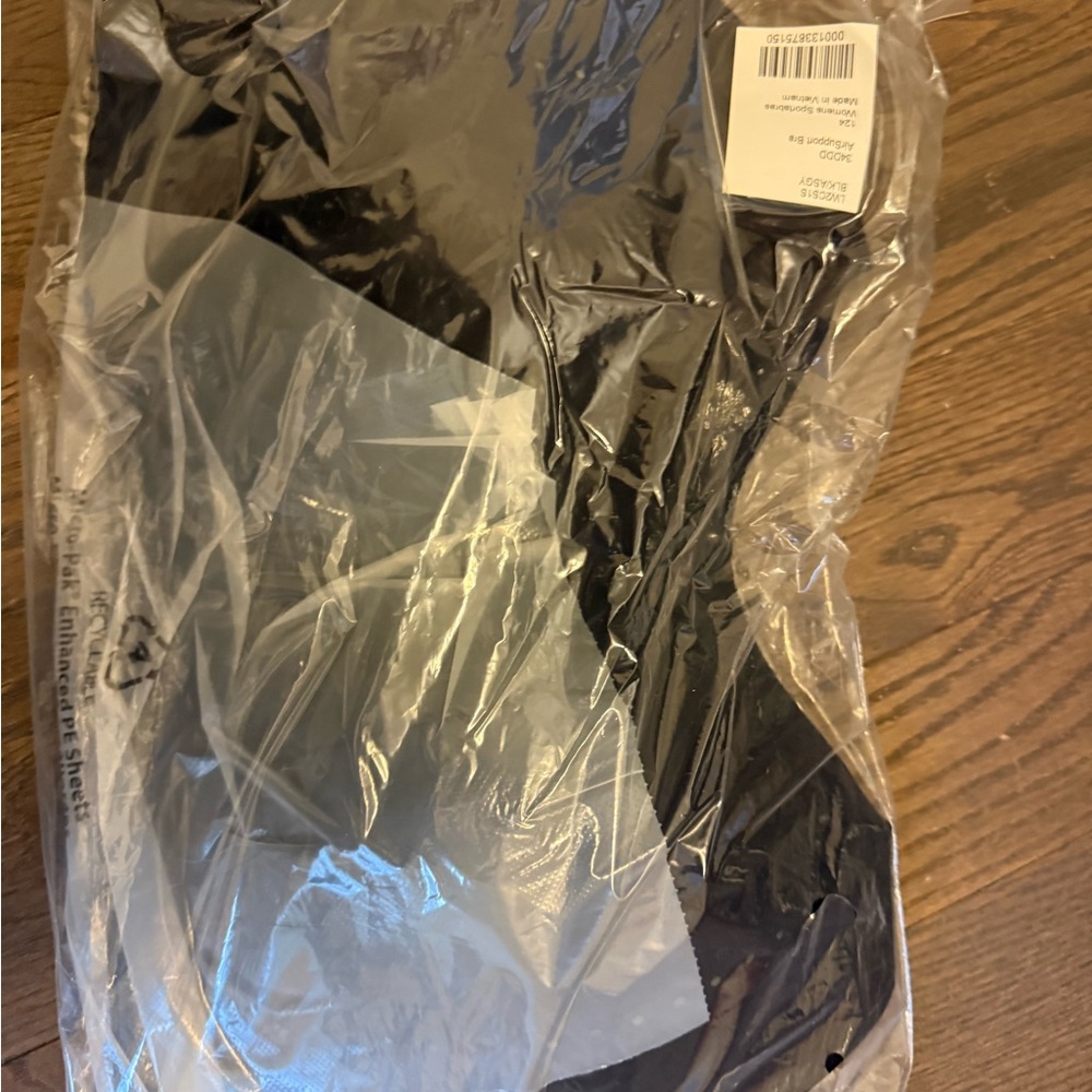 Lululemon Air Support Bra 34DDD - NWT